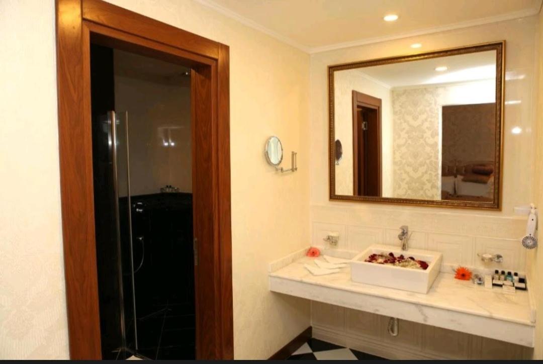 Vego Hotel Ganja Esterno foto
