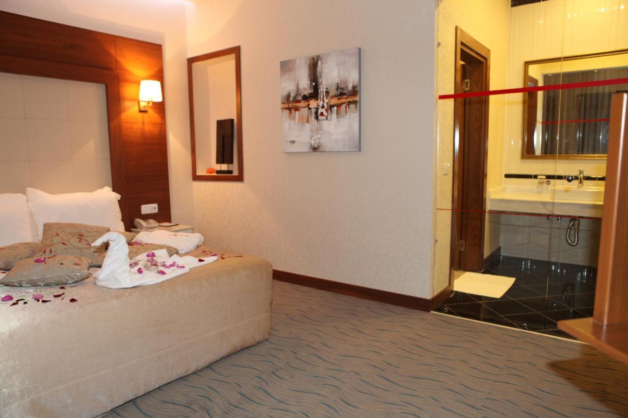 Vego Hotel Ganja Esterno foto
